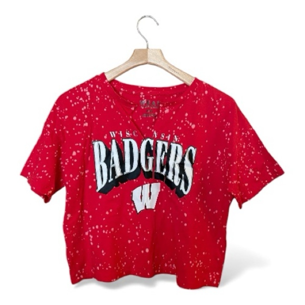 Wisconsin Badgers Distressed Crop T-Shirt